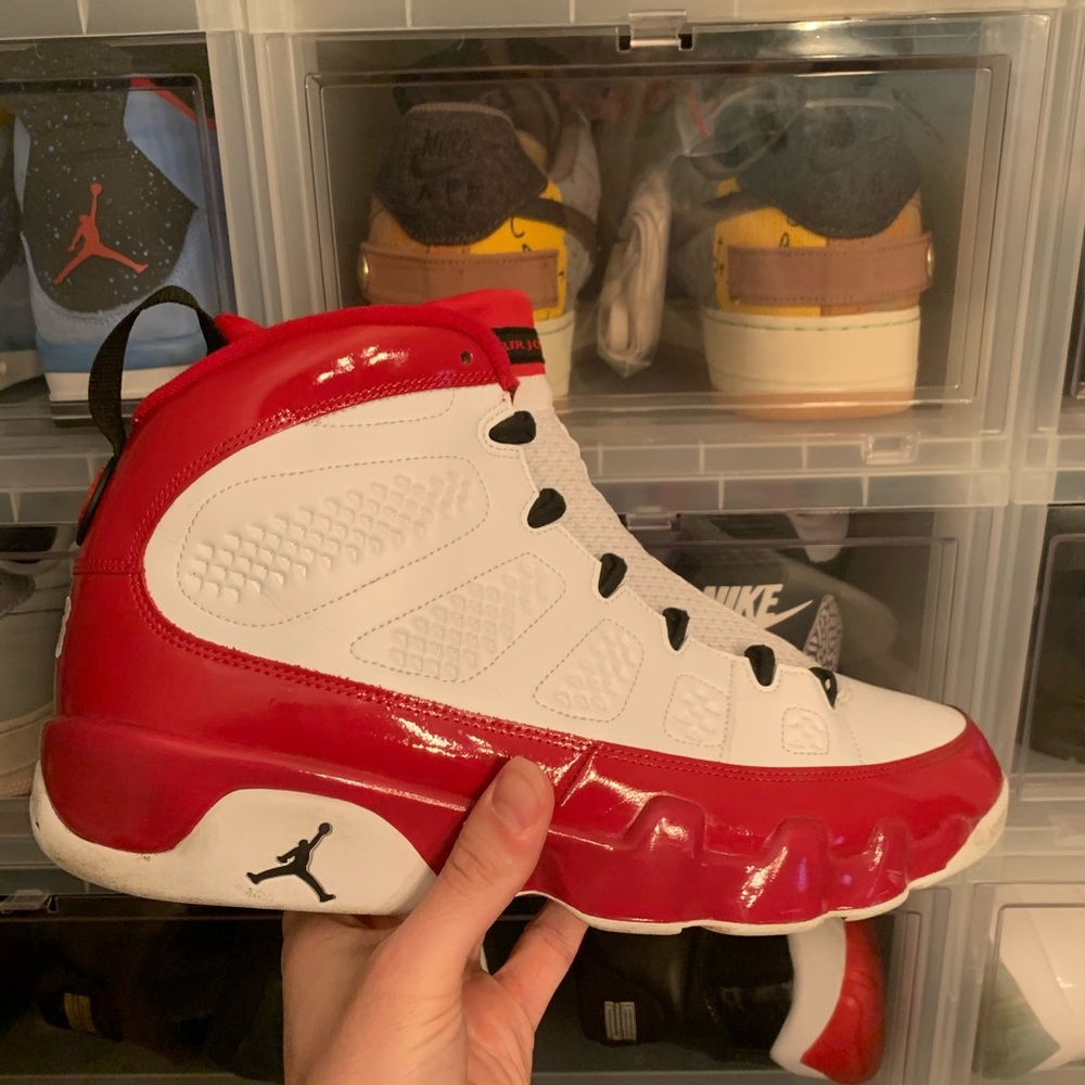Jordan 9 Red and white